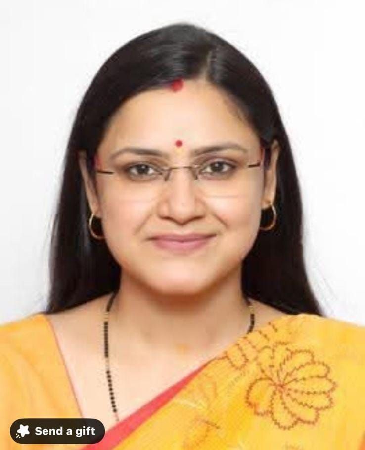 राजनीति, प्रशासन और शिक्षा की सशक्त विरासत को आगे बढ़ाती धांधलास की बेटी, डॉ. विश्वा चौधरी बनीं केंद्रीय विश्वविद्यालय में विभागाध्यक्ष