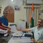 नागौर में पत्रकारों का प्रदर्शन, मुख्यमंत्री के नाम सौंपा ज्ञापन&nbsp; वरिष्ठ पत्रकार उपेंद्र सिंह प्रकरण में निष्पक्ष जांच और दोषी अधिकारियों पर कार्रवाई की मांग