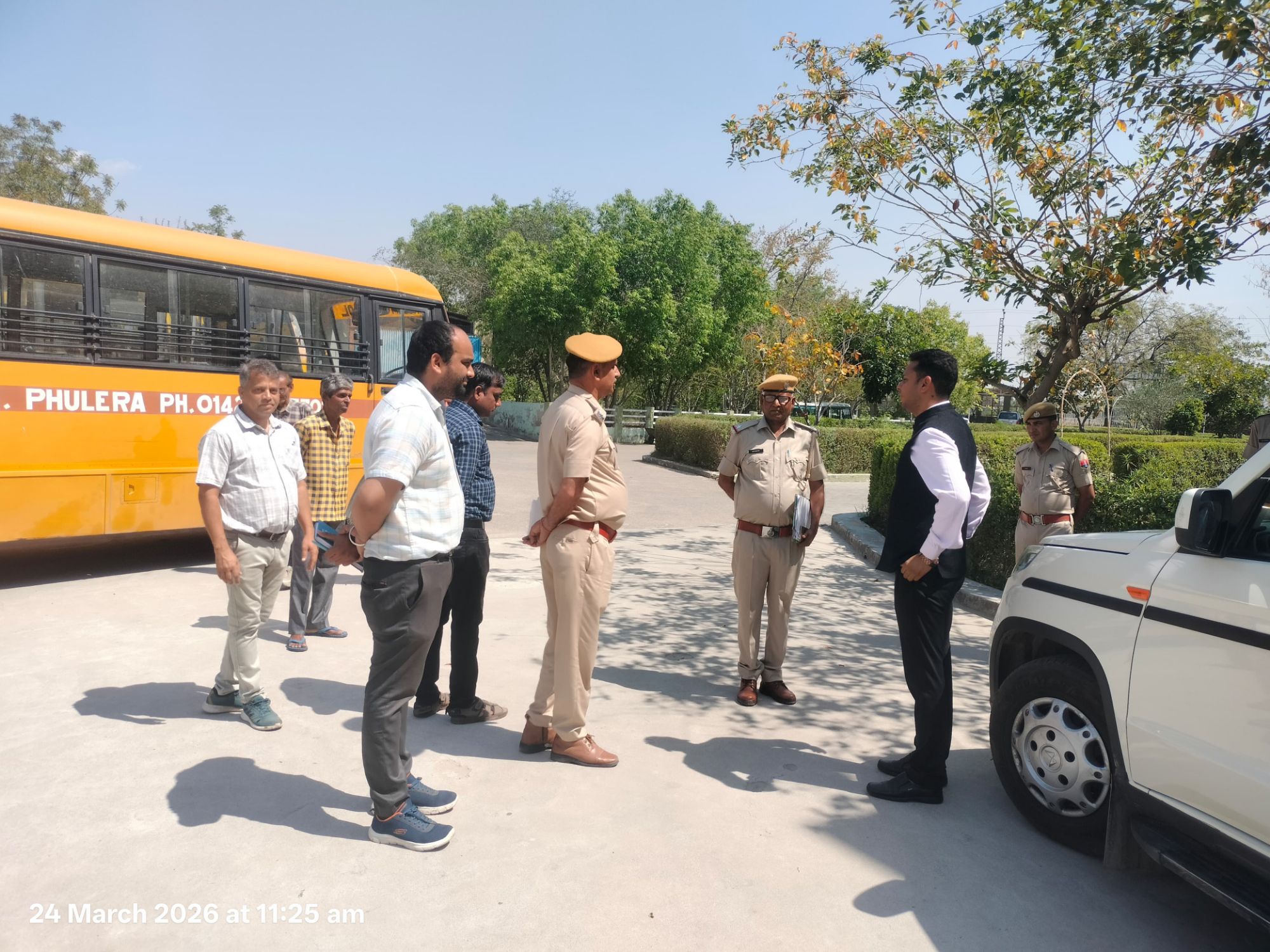 स्कूली बसों में मिली भारी&nbsp; खामियां। जर्जर सीटें, न कैमरा न मेडिकल किट;जब्ती के निर्देश।