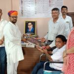 रूण स्कूल में भेंट किए पंखे
