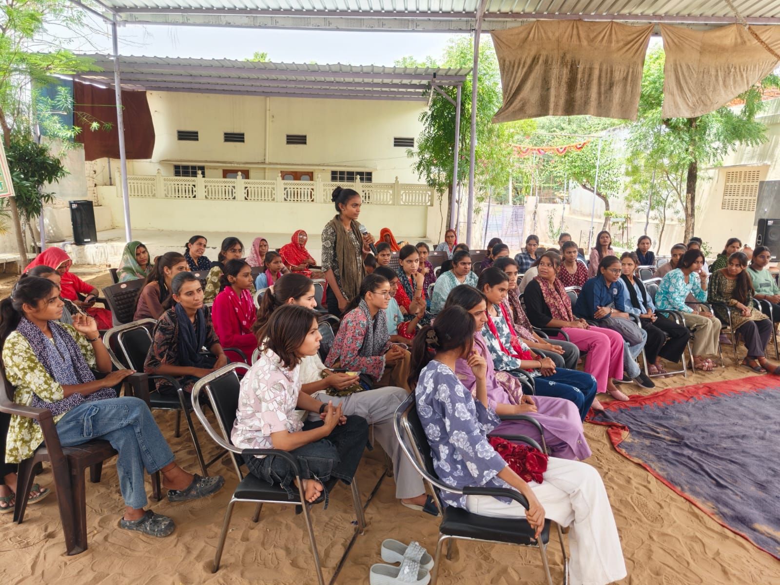 बेटियों के हाथों में विकास की कमान। खंडेल में ‘बालिका संसद’ के दूसरे अधिवेशन का शानदार आगाज।