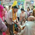 भाजपा पूर्व विधायक निर्मल कुमावत ने सपरिवार की गुरु पूजा। क्षेत्र के लिए की सुख,शांति और समृद्धि की कामना।